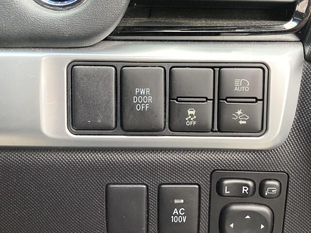 ESTIMA HYBRID 4WD