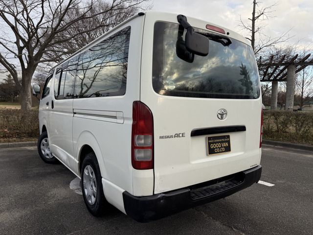 HIACE van 4WD