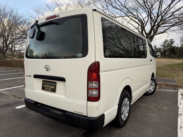 HIACE van 4WD