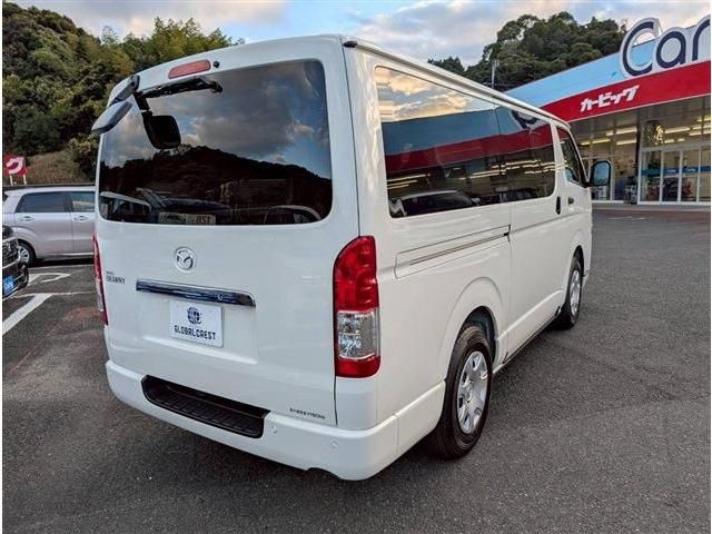 BONGO BRAWNY VAN