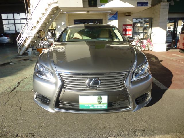 LEXUS LS460