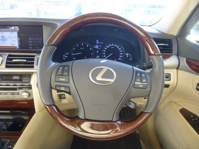 LEXUS LS460