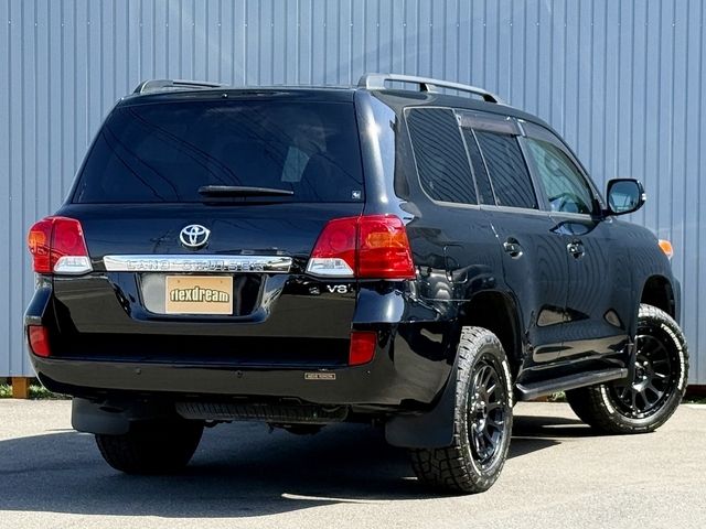 LANDCRUISER wagon