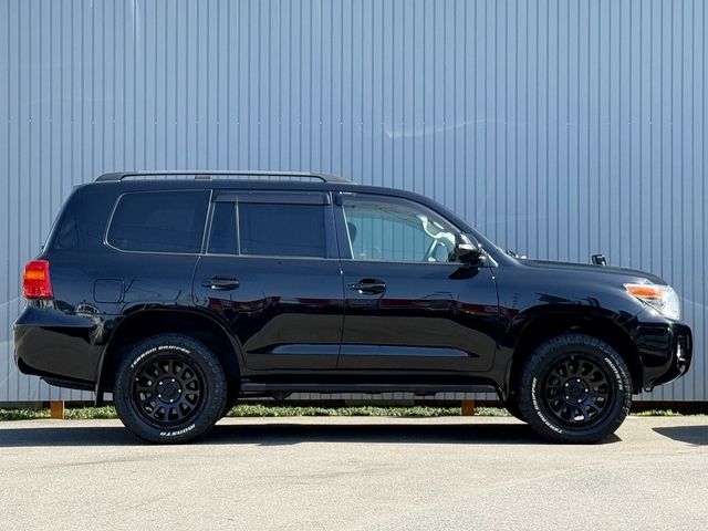 LANDCRUISER wagon