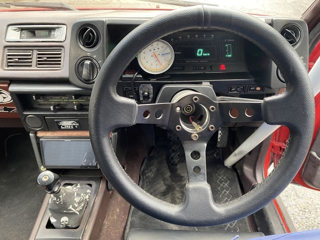 SPRINTER TRUENO hatchback