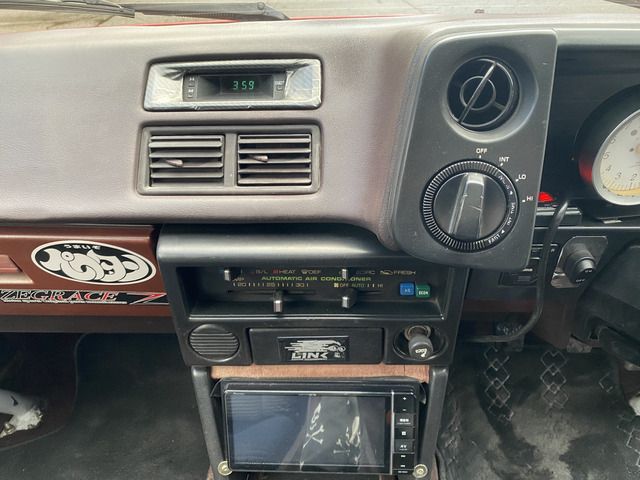 SPRINTER TRUENO hatchback