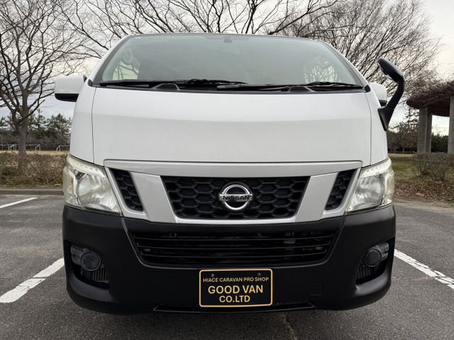 NV350 CARAVAN 4WD