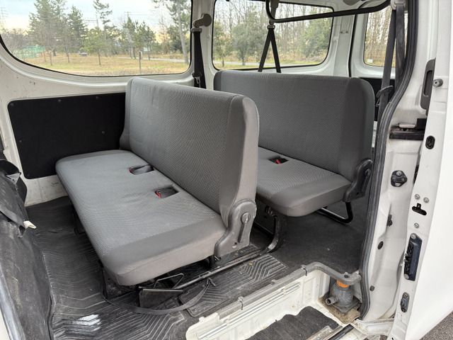 NV350 CARAVAN 4WD