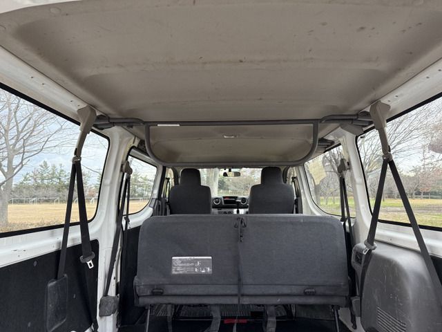 NV350 CARAVAN 4WD