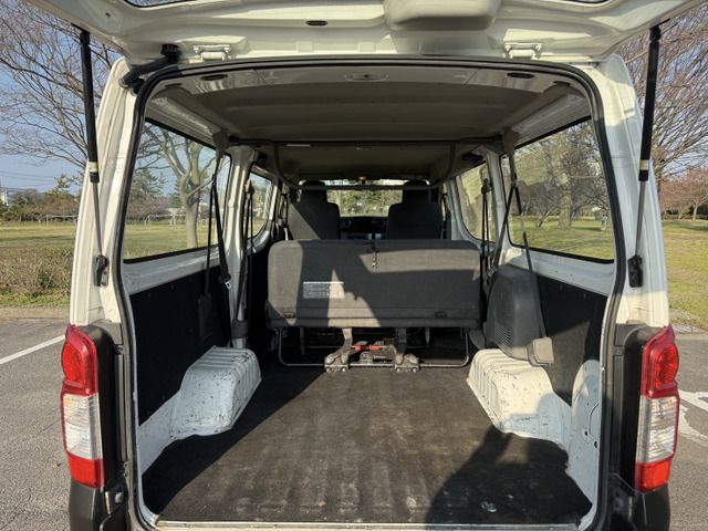 NV350 CARAVAN 4WD