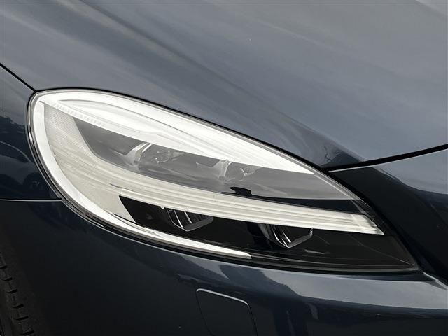 VOLVO V40 CROSS COUNTRY