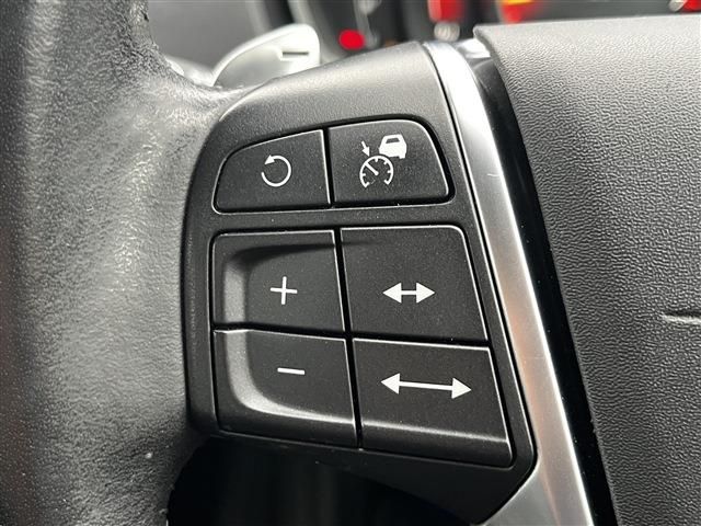 VOLVO V40 CROSS COUNTRY