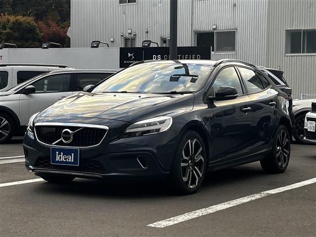 VOLVO V40 CROSS COUNTRY