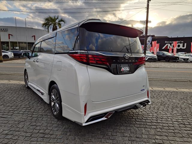 ALPHARD hybrid