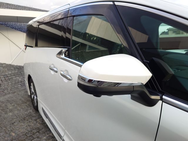 ALPHARD hybrid