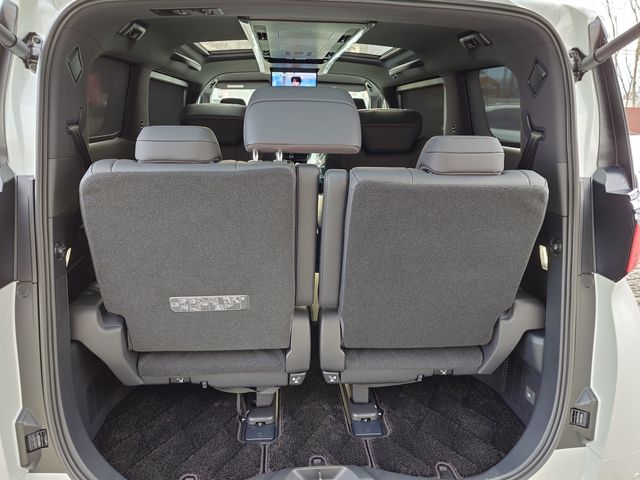 ALPHARD hybrid