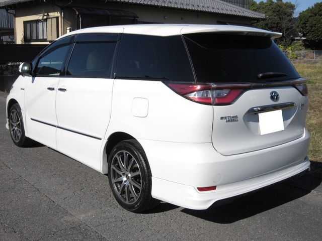 ESTIMA HYBRID 4WD