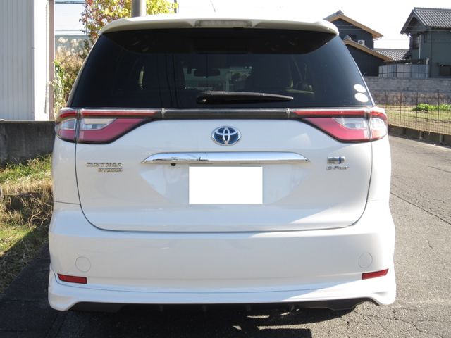 ESTIMA HYBRID 4WD