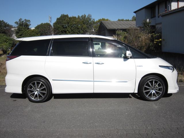 ESTIMA HYBRID 4WD