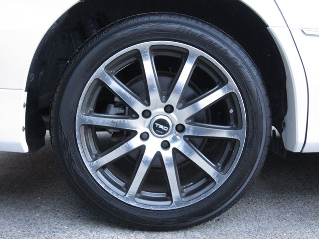 ESTIMA HYBRID 4WD
