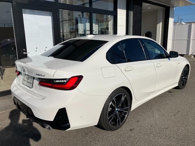 BMW 3 Series sedan