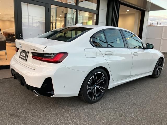 BMW 3 Series sedan