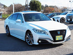 CROWN sedan hybrid