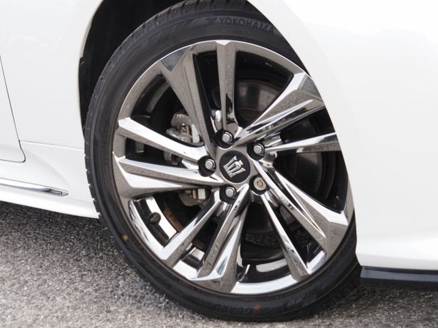 CROWN sedan hybrid 4WD