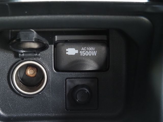 CROWN sedan hybrid 4WD