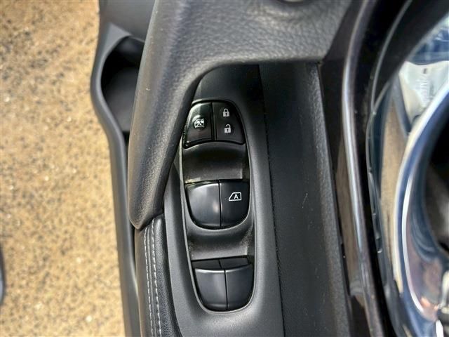 X-TRAIL HYBRID 2WD
