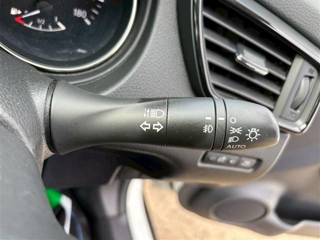 X-TRAIL HYBRID 2WD