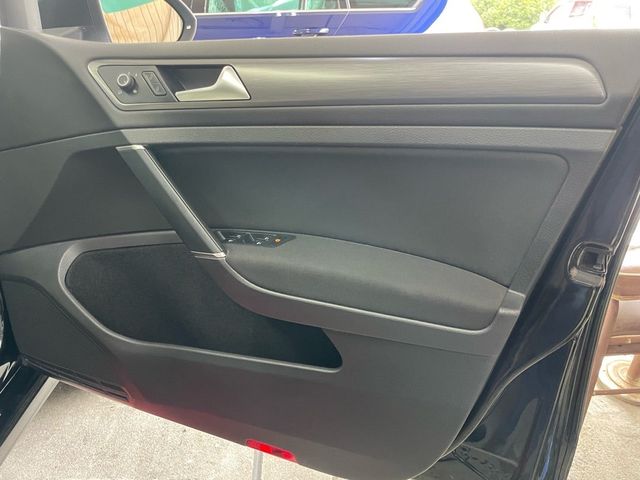 VOLKSWAGEN GOLF VARIANT