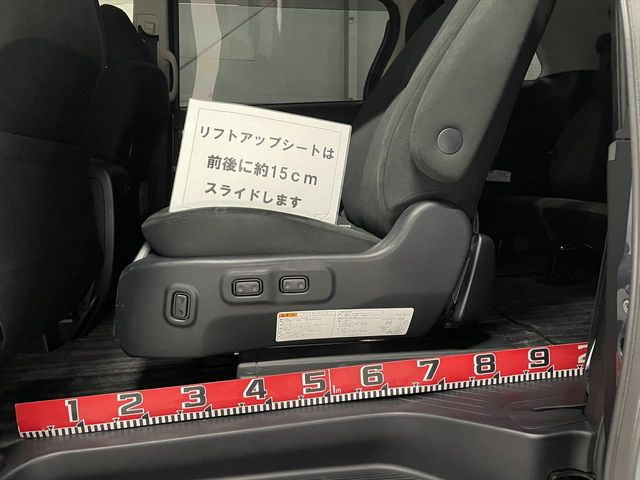 ESTIMA HYBRID 4WD