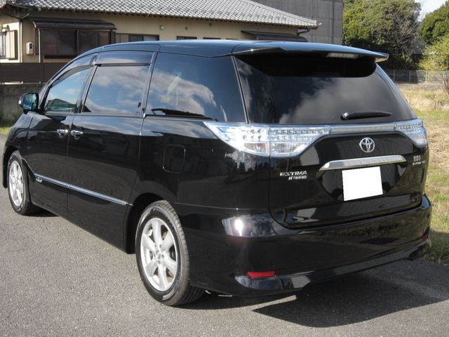 ESTIMA HYBRID 4WD