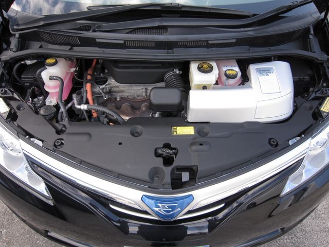 ESTIMA HYBRID 4WD