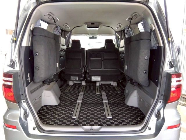 ALPHARD V