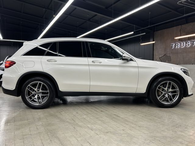 MERCEDES BENZ GLC class