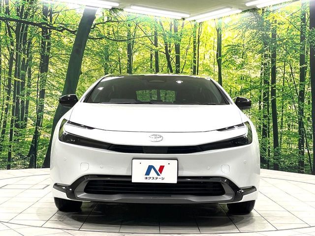PRIUS 4WD