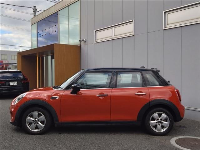 MINI COOPER D 5DOOR