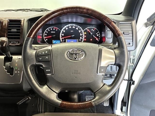 HIACE van 2WD