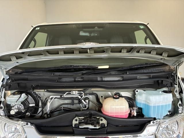 HIACE van 2WD