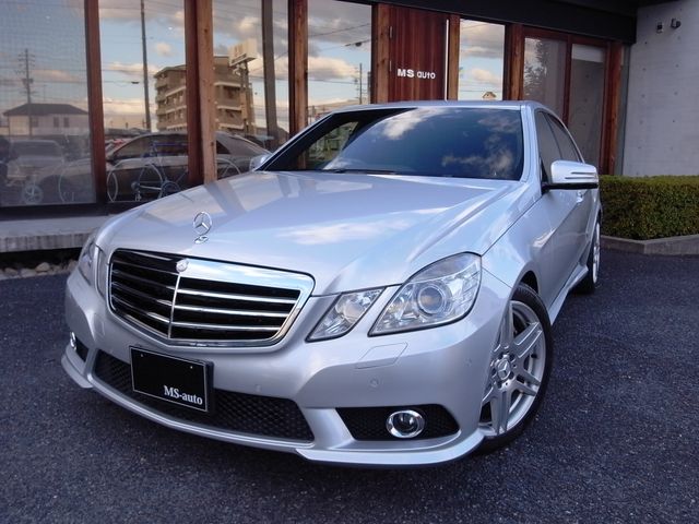 MERCEDES BENZ E-Class sedan