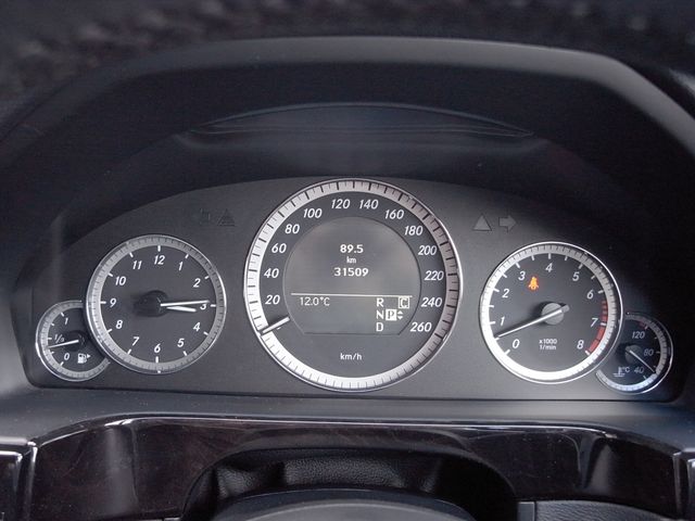 MERCEDES BENZ E-Class sedan