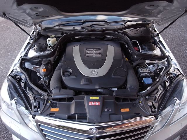 MERCEDES BENZ E-Class sedan