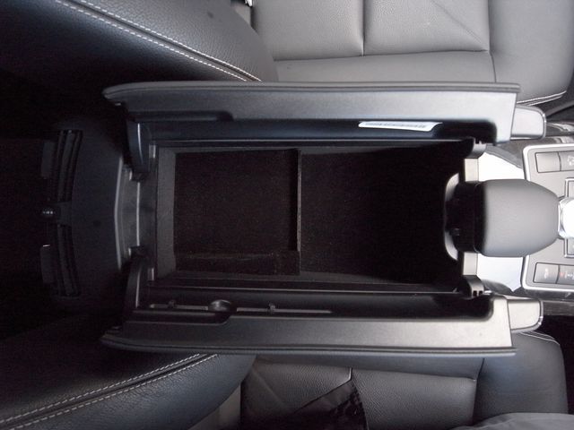 MERCEDES BENZ E-Class sedan