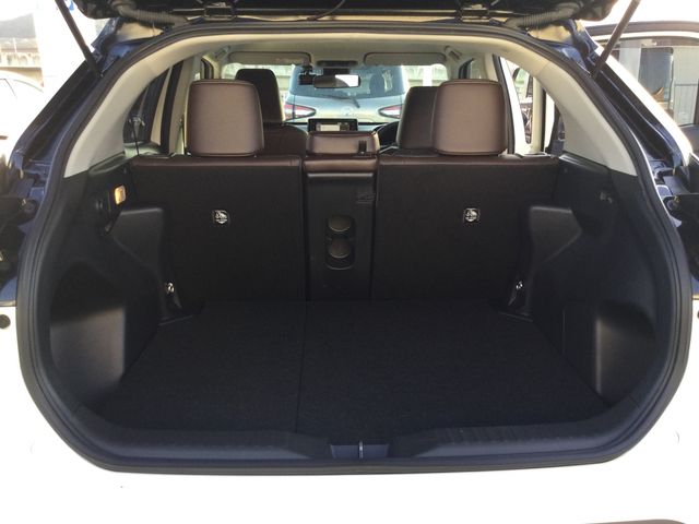 YARIS CROSS HYBRID