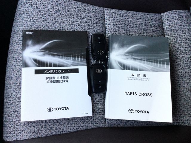 YARIS CROSS HYBRID