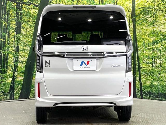 N-BOX CUSTOM 4WD
