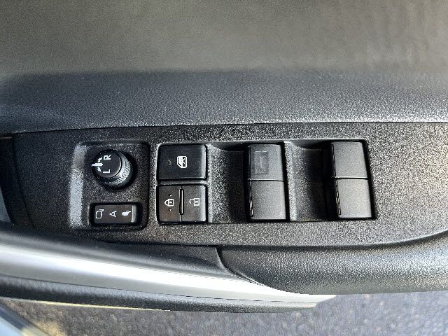 COROLLA CROSS HYBRID