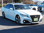 CROWN sedan hybrid